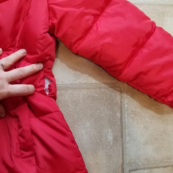 ✅Hooded Red Puffer Jacket Knee Length Zip Up Winter Coat Women's M *SEAM SPLIT* - Picture 2 of 16
